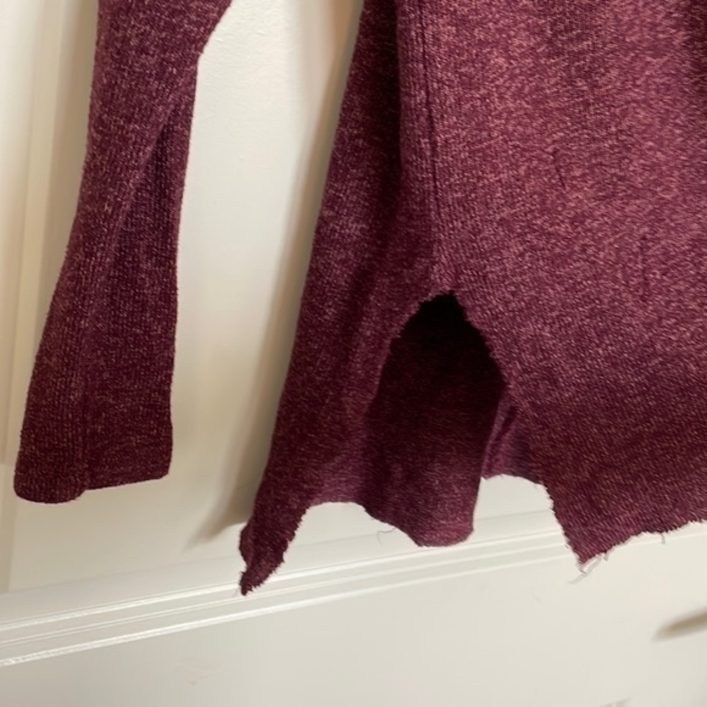 American Eagle Sweater - Picture 4 of 8